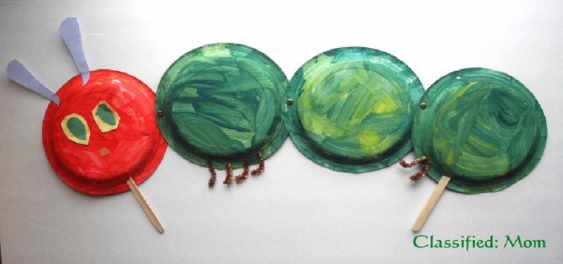 Hungry Caterpillar Paper Plate Puppet Craft