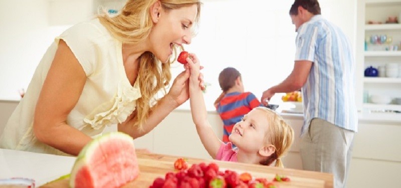 Quick Nutritious Snacks for Busy Moms