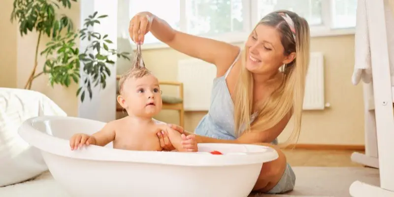 The Ultimate Guide For How To Bathe A Baby