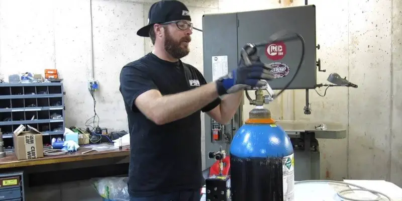 How Many Pounds Of Nitrous Are In A Mother Bottle