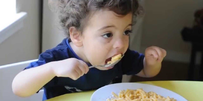 When Can Baby Eat Mac And Cheese
