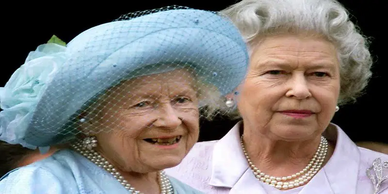 Who Are Queen Elizabeth'S Parents
