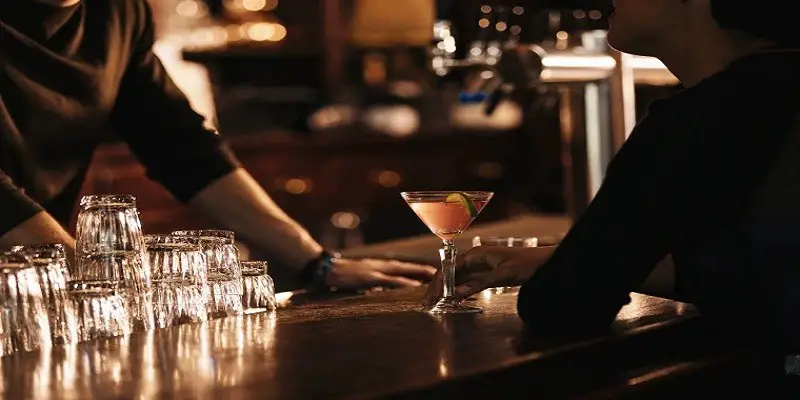 Can A Bartender Refuse To Serve A Pregnant Woman