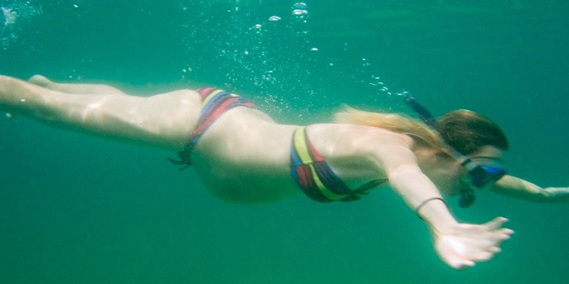 Can A Pregnant Woman Do Snorkeling