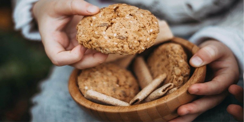 Can You Eat Lactation Cookies While Pregnant?