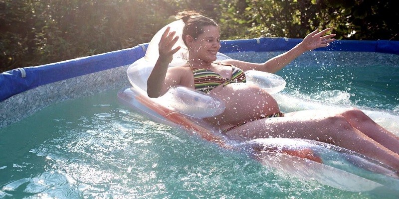 Can A Pregnant Woman Go Down A Waterslide