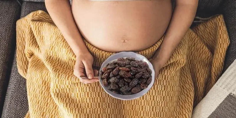 Can I Eat Raisins While Pregnant