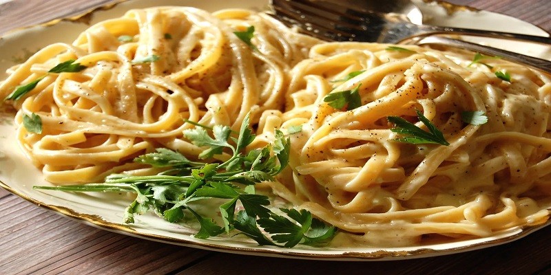 Can I Have Alfredo While Pregnant