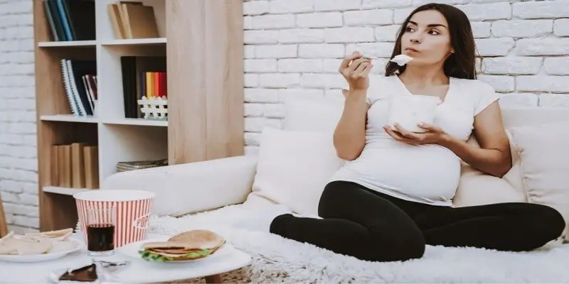 Can You Eat Sour Cream While Pregnant