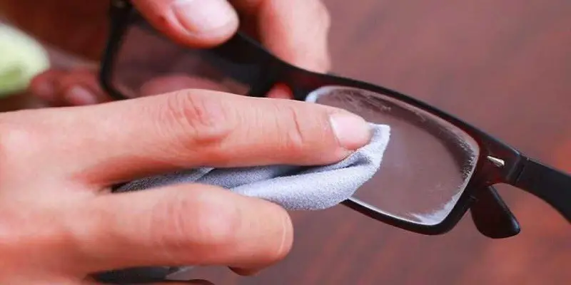 How To Clean Sunglasses The Proper Way