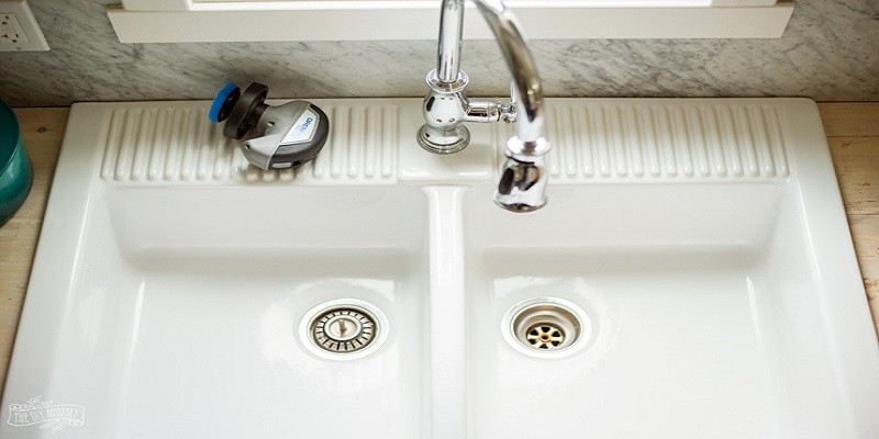 How To Clean A Farmhouse Sink