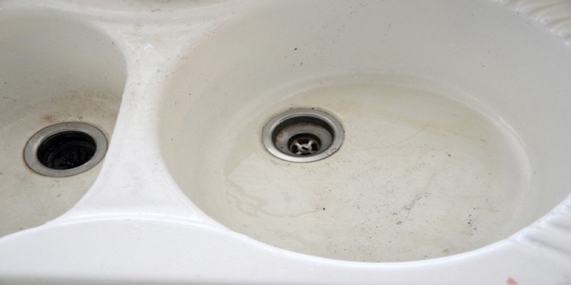 How To Clean A Porcelain Sink