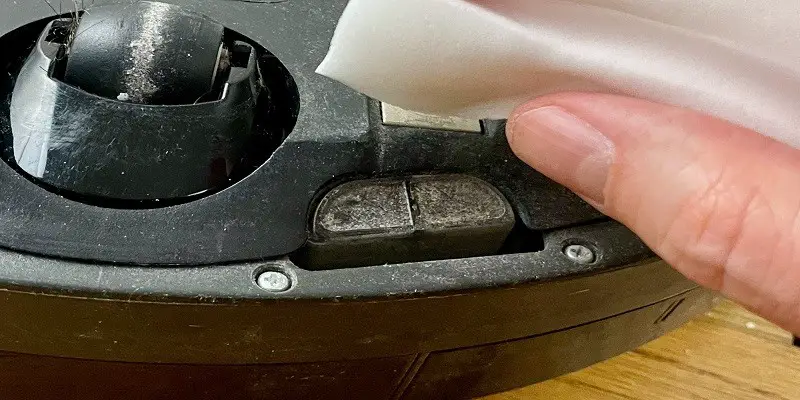 How To Clean Roomba Sensors