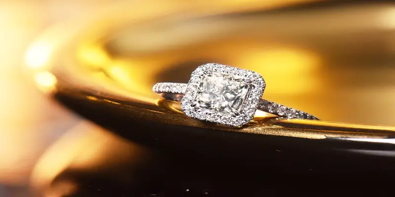 How To Clean White Gold Diamond Ring