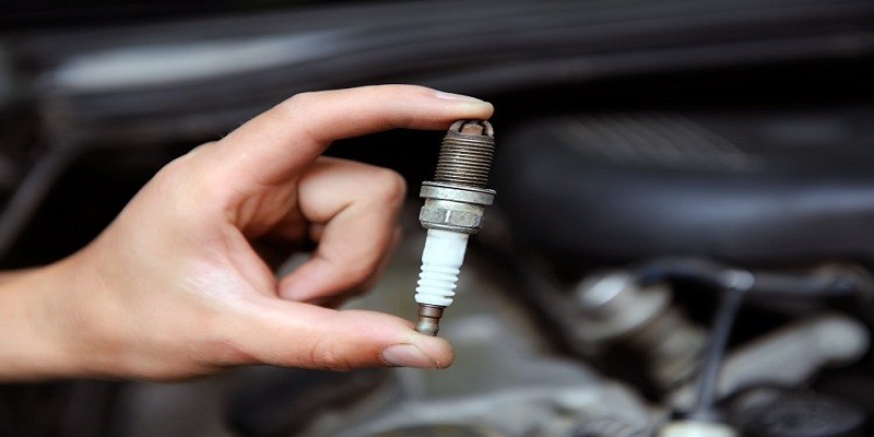 How To Remove A Lawn Mower Spark Plug Without A Socket
