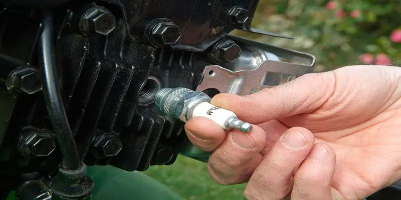 How To Remove A Lawn Mower Spark Plug
