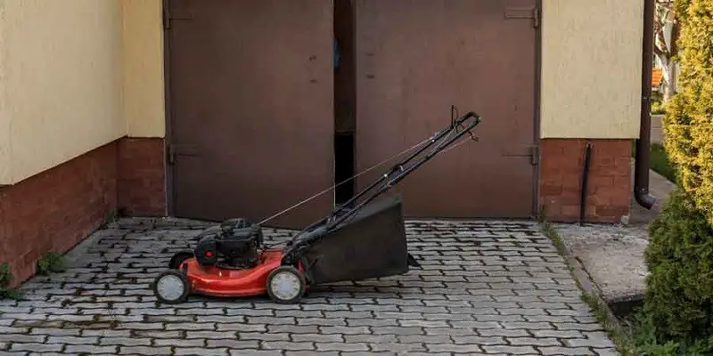 How To Store Your Lawn Mower In The Garage