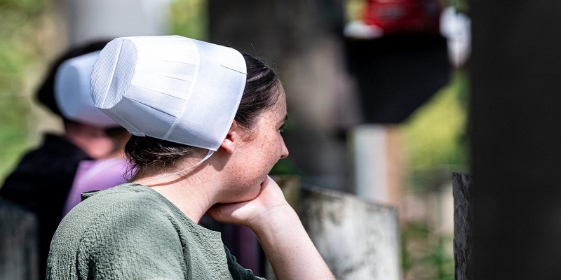 Why Do Amish Women Wear Bonnets