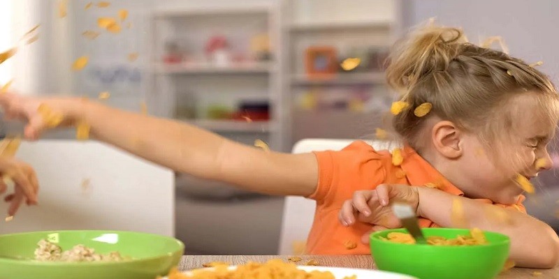 How To Get Toddler To Stop Throwing Food