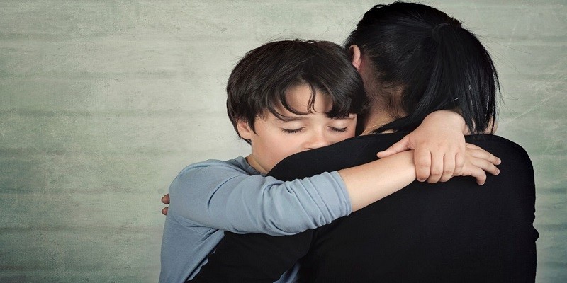 How To Protect Child From Narcissistic Father