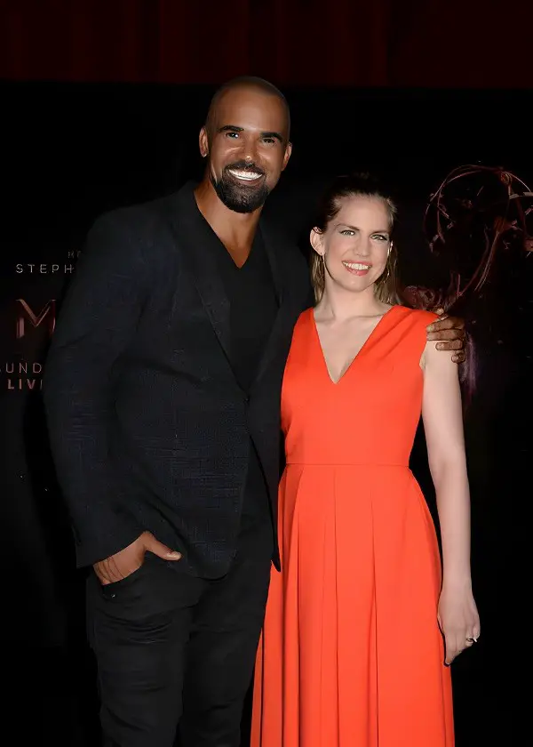 Shemar Moore and Anna Chlumsky photo