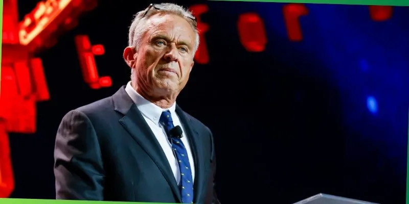 what happened to robert kennedy's voice