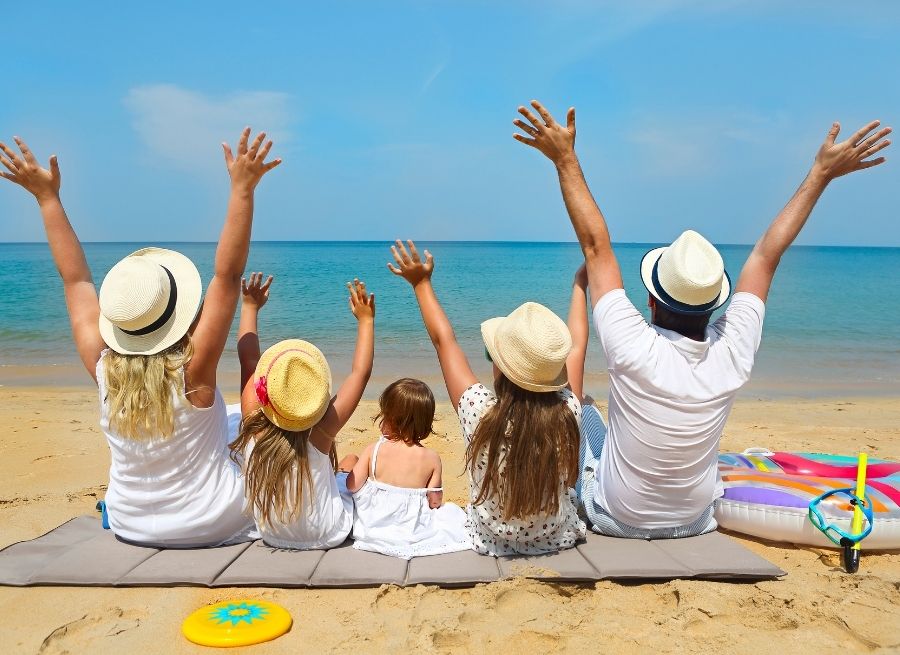 how to choose family friendly travel destinations