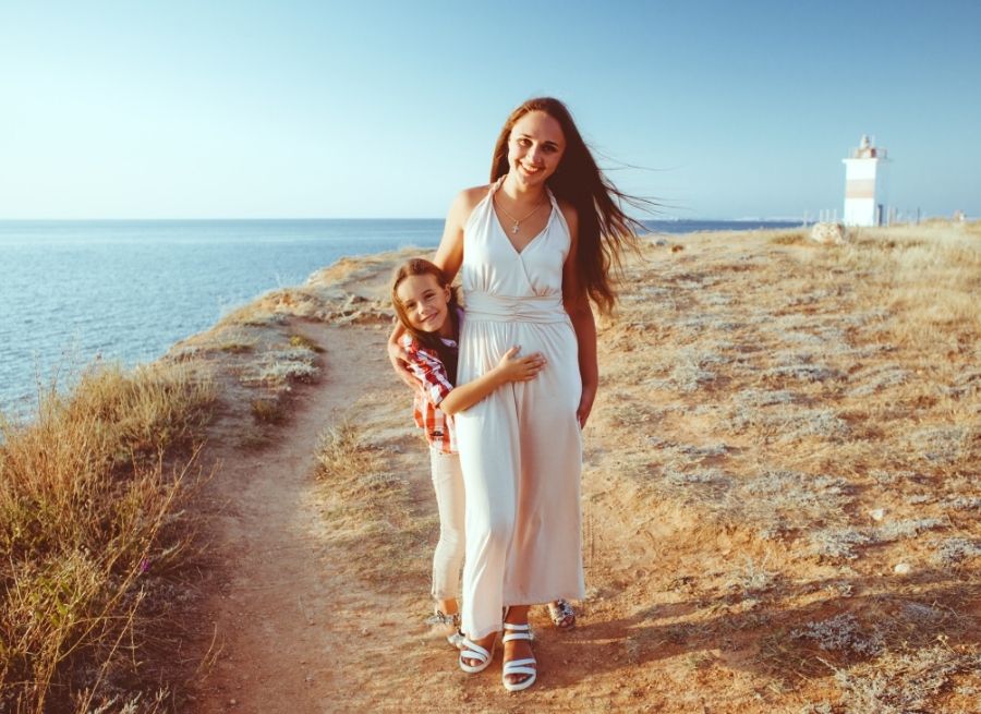 travel checklist for moms with kids